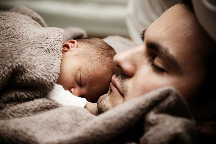 Co-Sleeping with Baby Photo 2