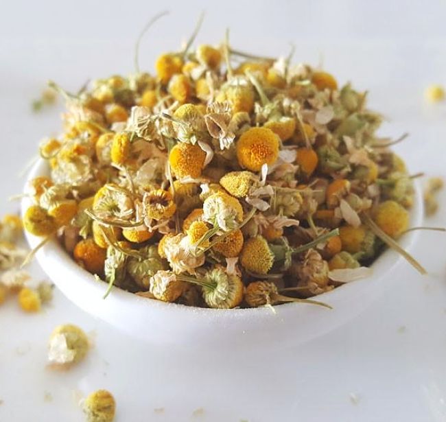 Dried chamomile tea ready for use.